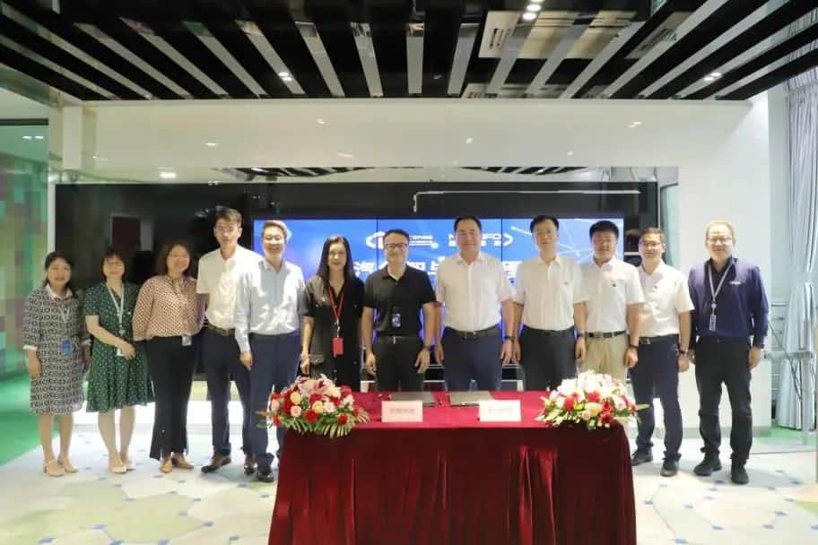 choice旗舰厅(中国)与中汽创智签订战略合作框架协议 集中优势有助于汽车智能化开展